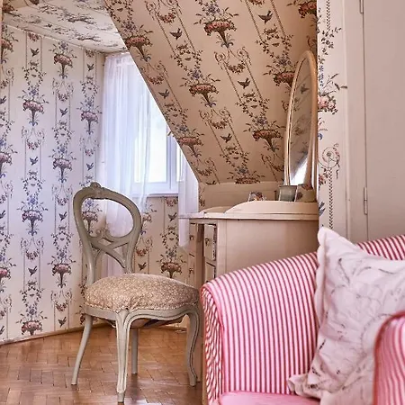 Wilhelmine Apartment *